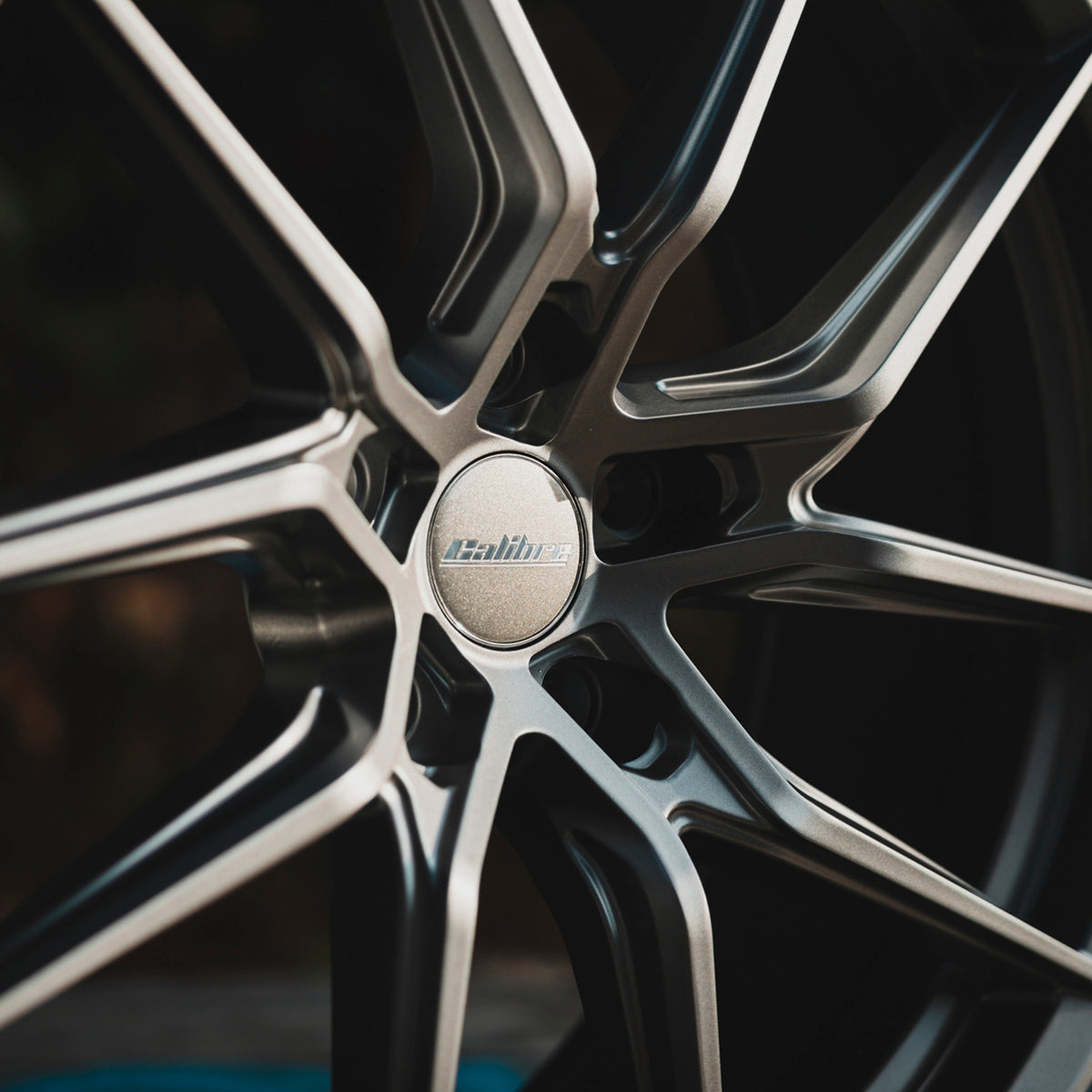 Calibre Verso alloy wheels in Gunmetal