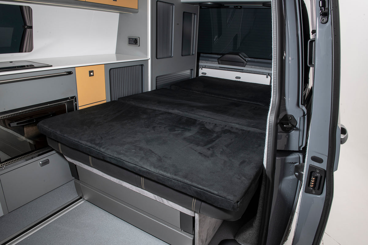 T6.1 LWB HIGHLINE KOMBI 4MOTION *MAGAZINE FEATURED*