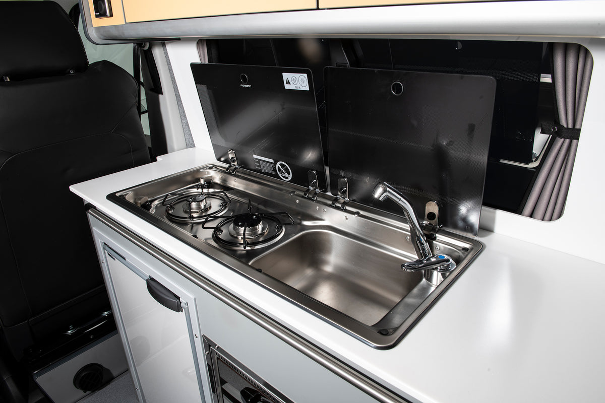 T6.1 LWB HIGHLINE KOMBI 4MOTION *MAGAZINE FEATURED*