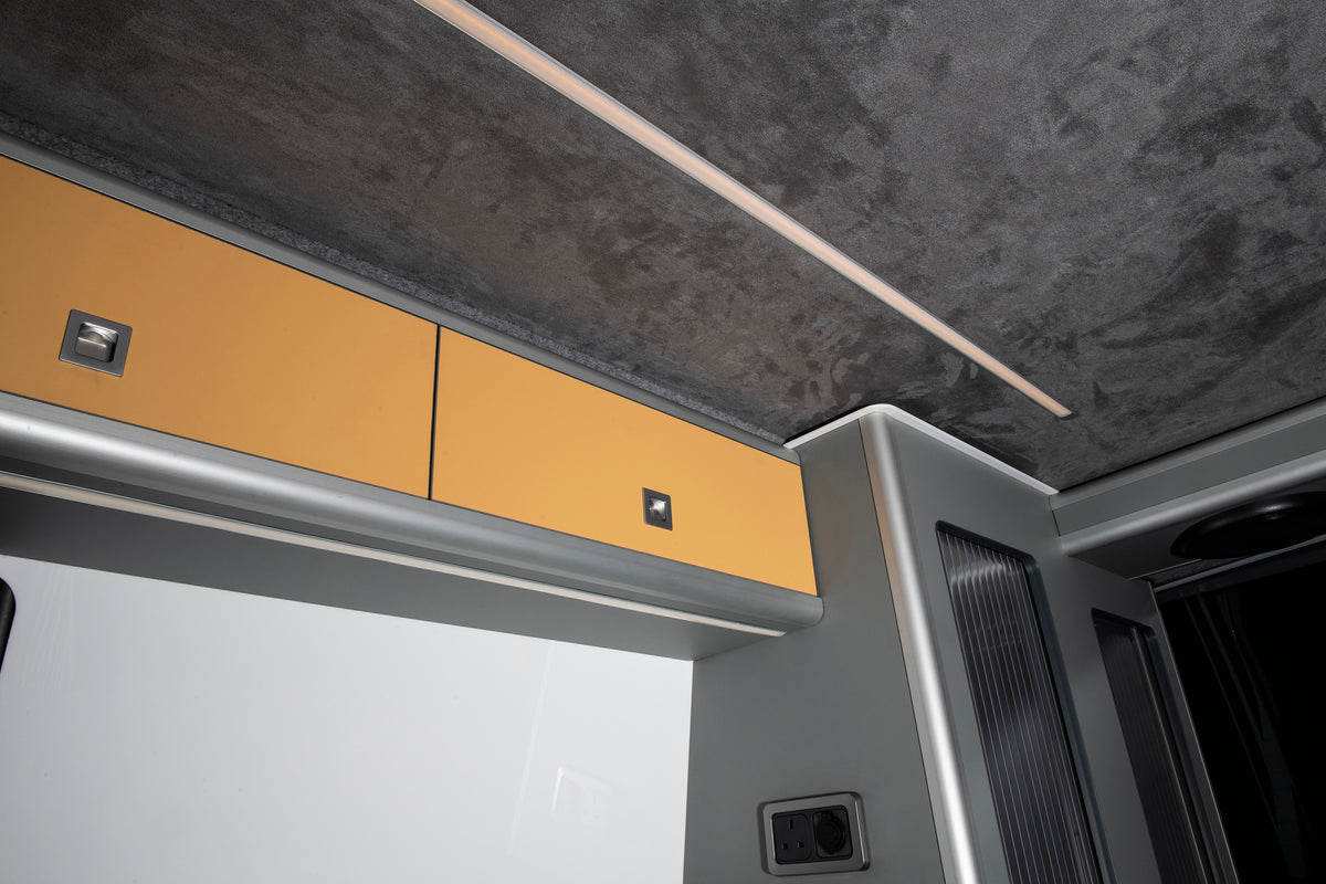 T6.1 LWB HIGHLINE KOMBI 4MOTION *MAGAZINE FEATURED*