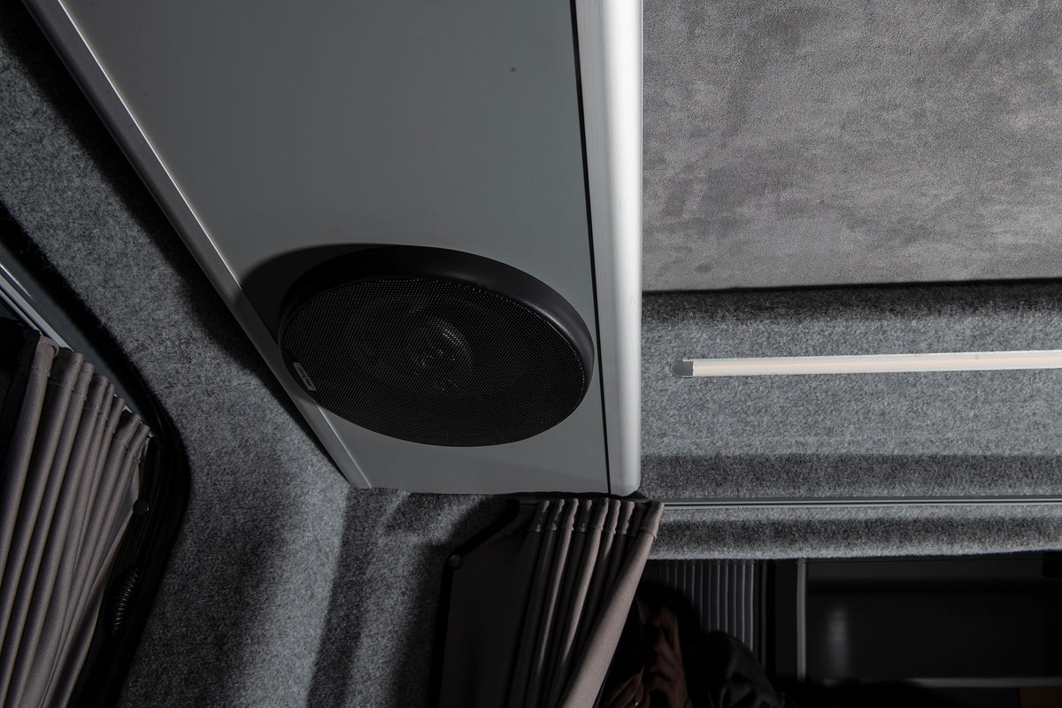 T6.1 LWB HIGHLINE KOMBI 4MOTION *MAGAZINE FEATURED*