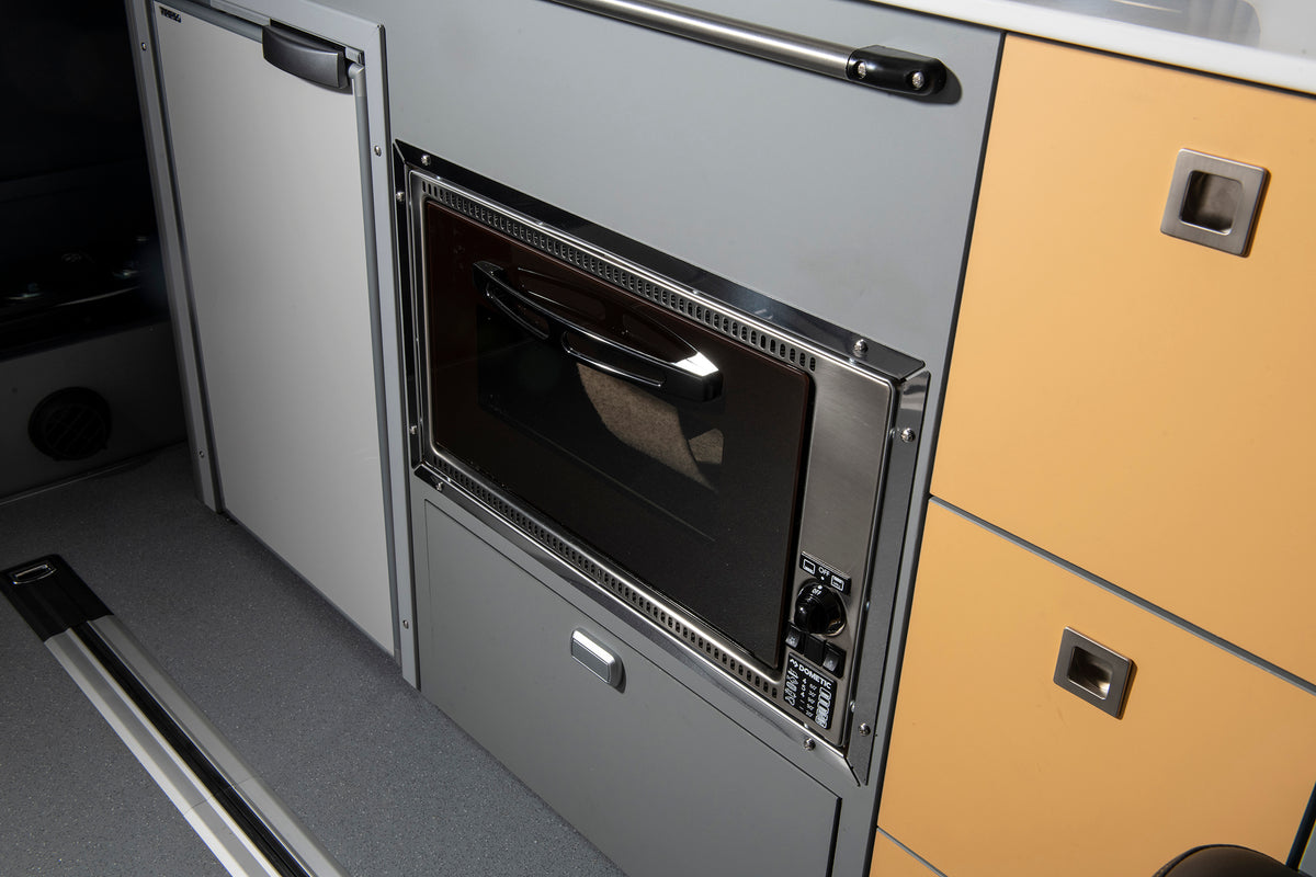 T6.1 LWB HIGHLINE KOMBI 4MOTION *MAGAZINE FEATURED*