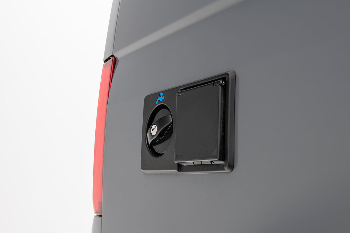 T6.1 LWB HIGHLINE KOMBI 4MOTION *MAGAZINE FEATURED*