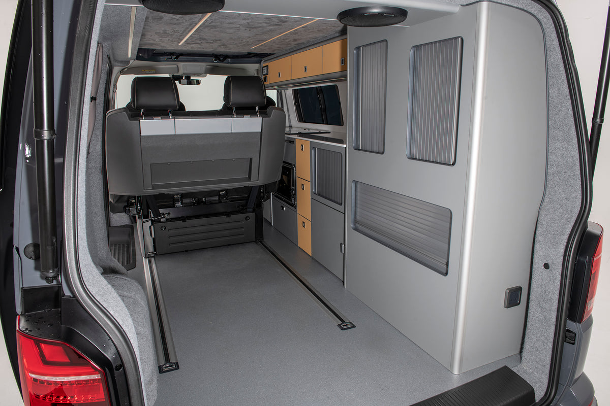 T6.1 LWB HIGHLINE KOMBI 4MOTION *MAGAZINE FEATURED*