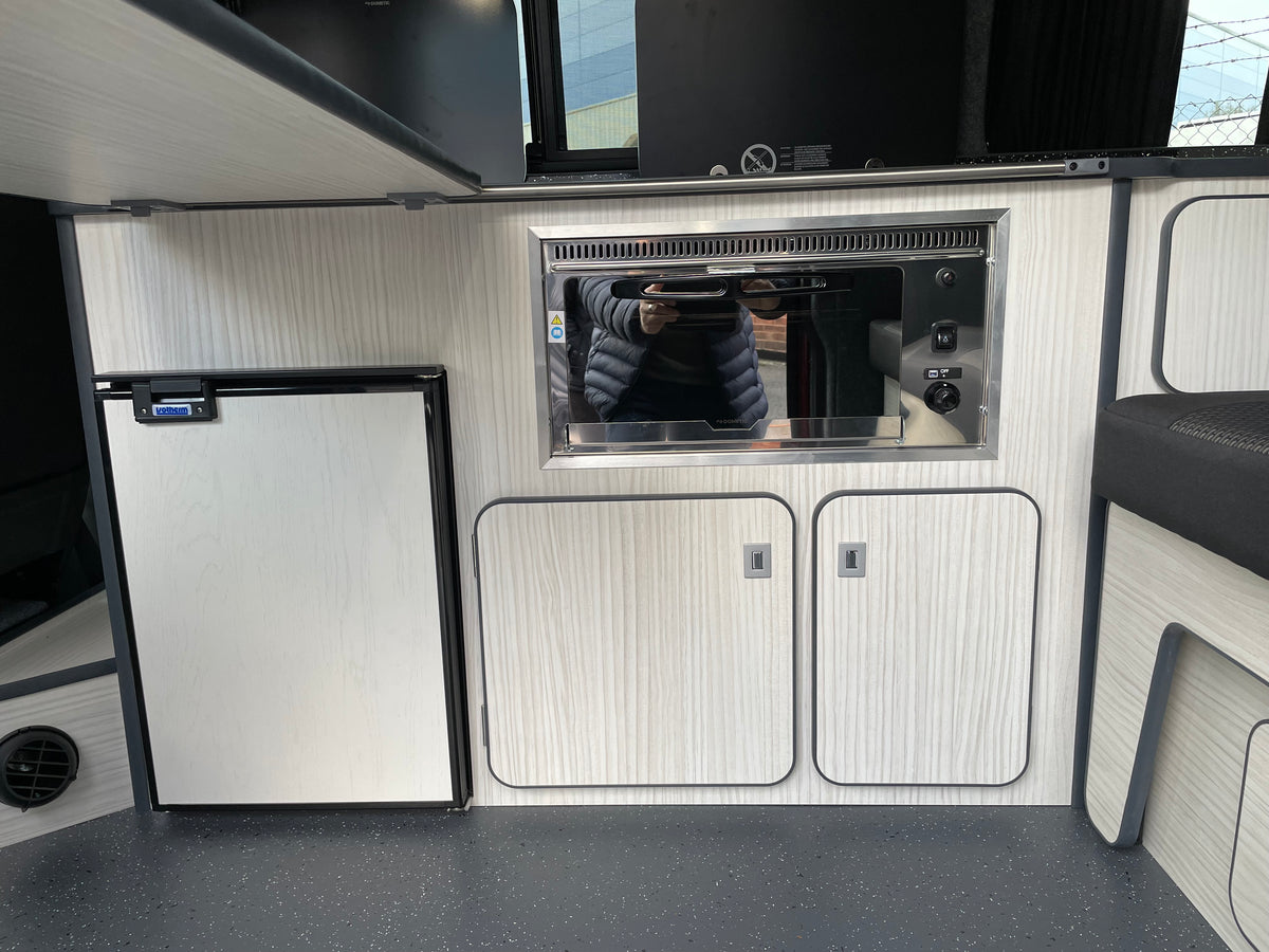 New T6.1 Highline Campervan 2021 (delivery miles) - Fortana Red