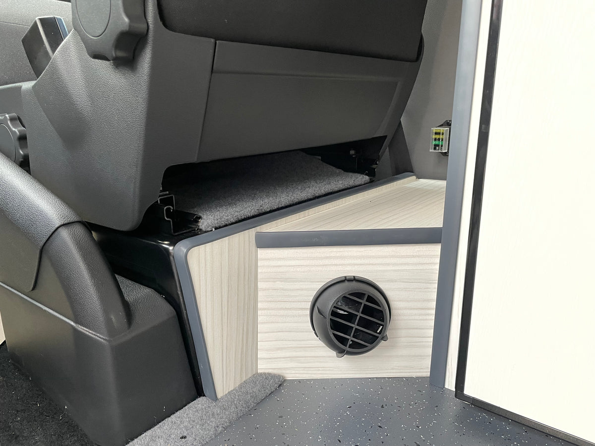 New T6.1 Highline Campervan 2021 (delivery miles) - Fortana Red