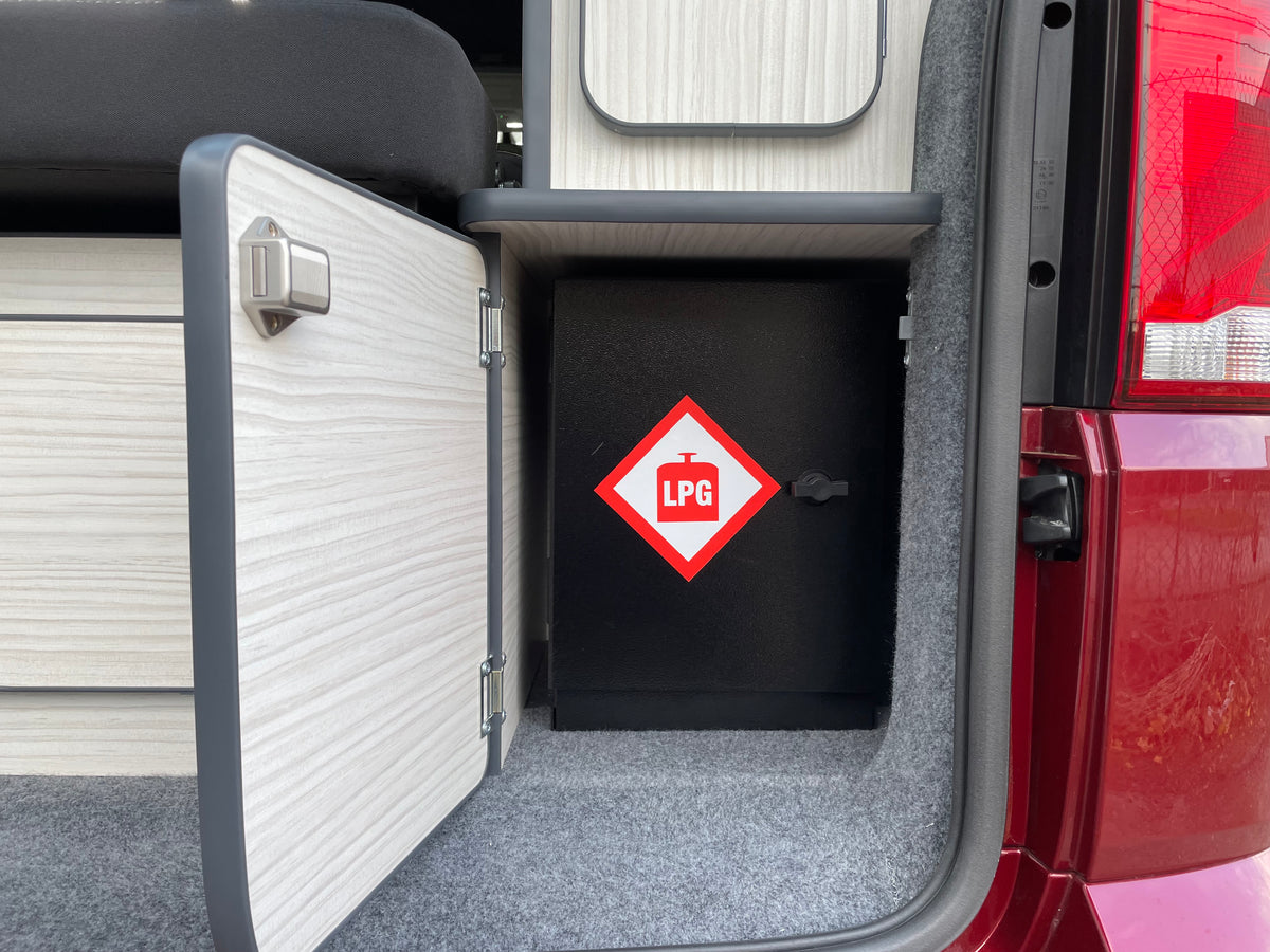 New T6.1 Highline Campervan 2021 (delivery miles) - Fortana Red