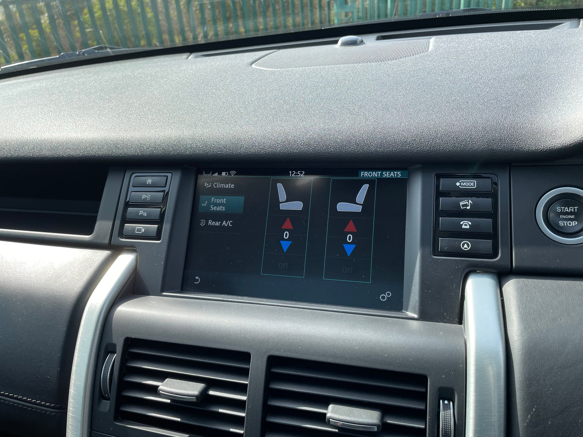 Land Rover Discovery Sport TD4 HSE Luxury Auto 4WD