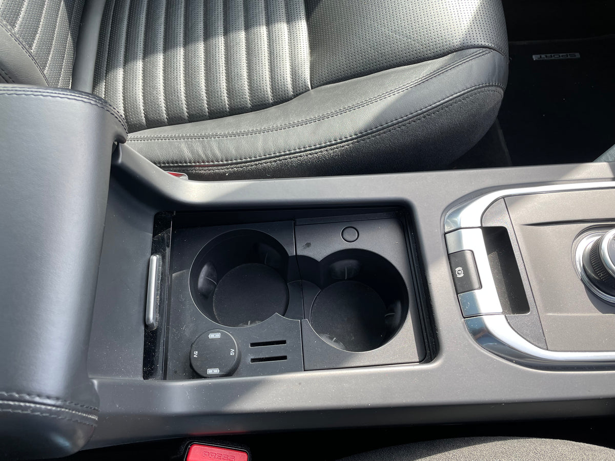 Land Rover Discovery Sport TD4 HSE Luxury Auto 4WD