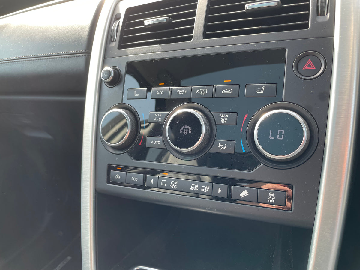 Land Rover Discovery Sport TD4 HSE Luxury Auto 4WD