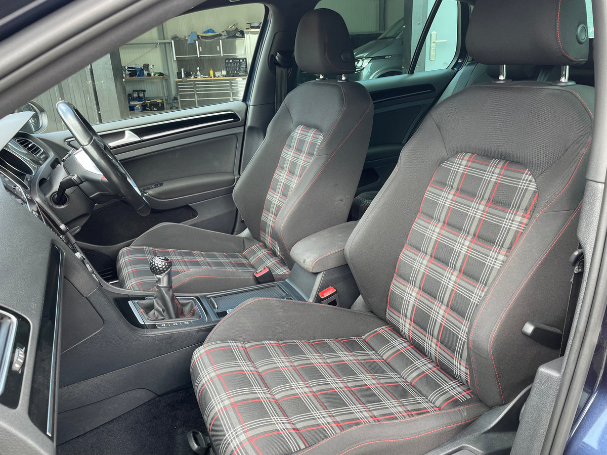 Volkswagen Golf 2.0 TSI BlueMotion Tech GTI (Performance pack)