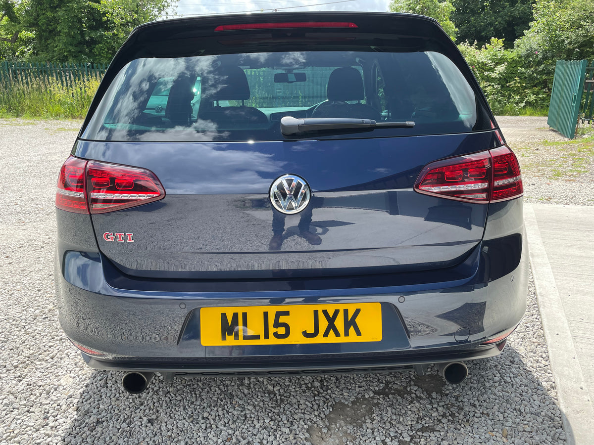 Volkswagen Golf 2.0 TSI BlueMotion Tech GTI (Performance pack)