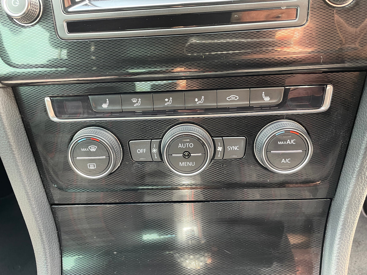 Volkswagen Golf 2.0 TSI BlueMotion Tech GTI (Performance pack)