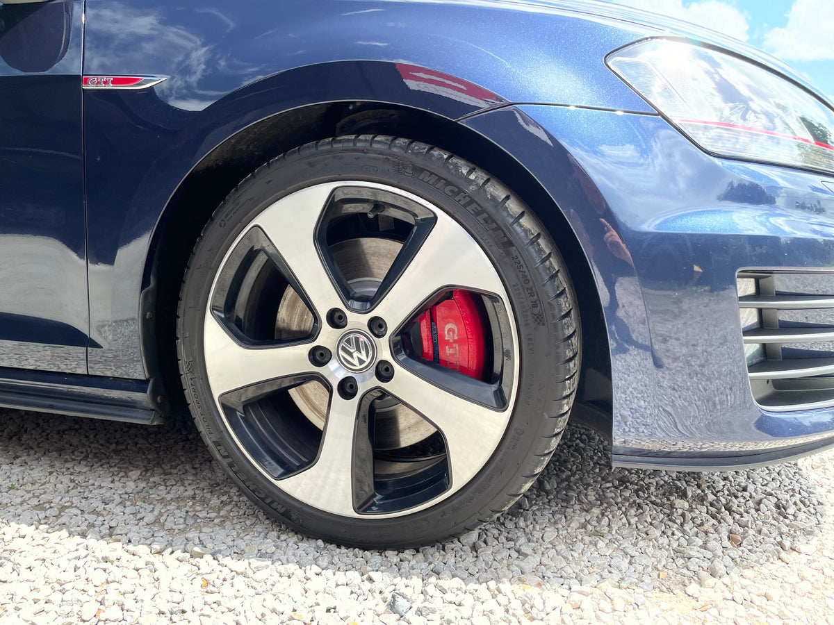 Volkswagen Golf 2.0 TSI BlueMotion Tech GTI (Performance pack)