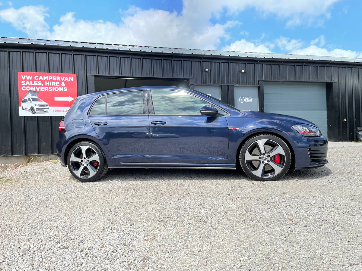 Volkswagen Golf 2.0 TSI BlueMotion Tech GTI (Performance pack)