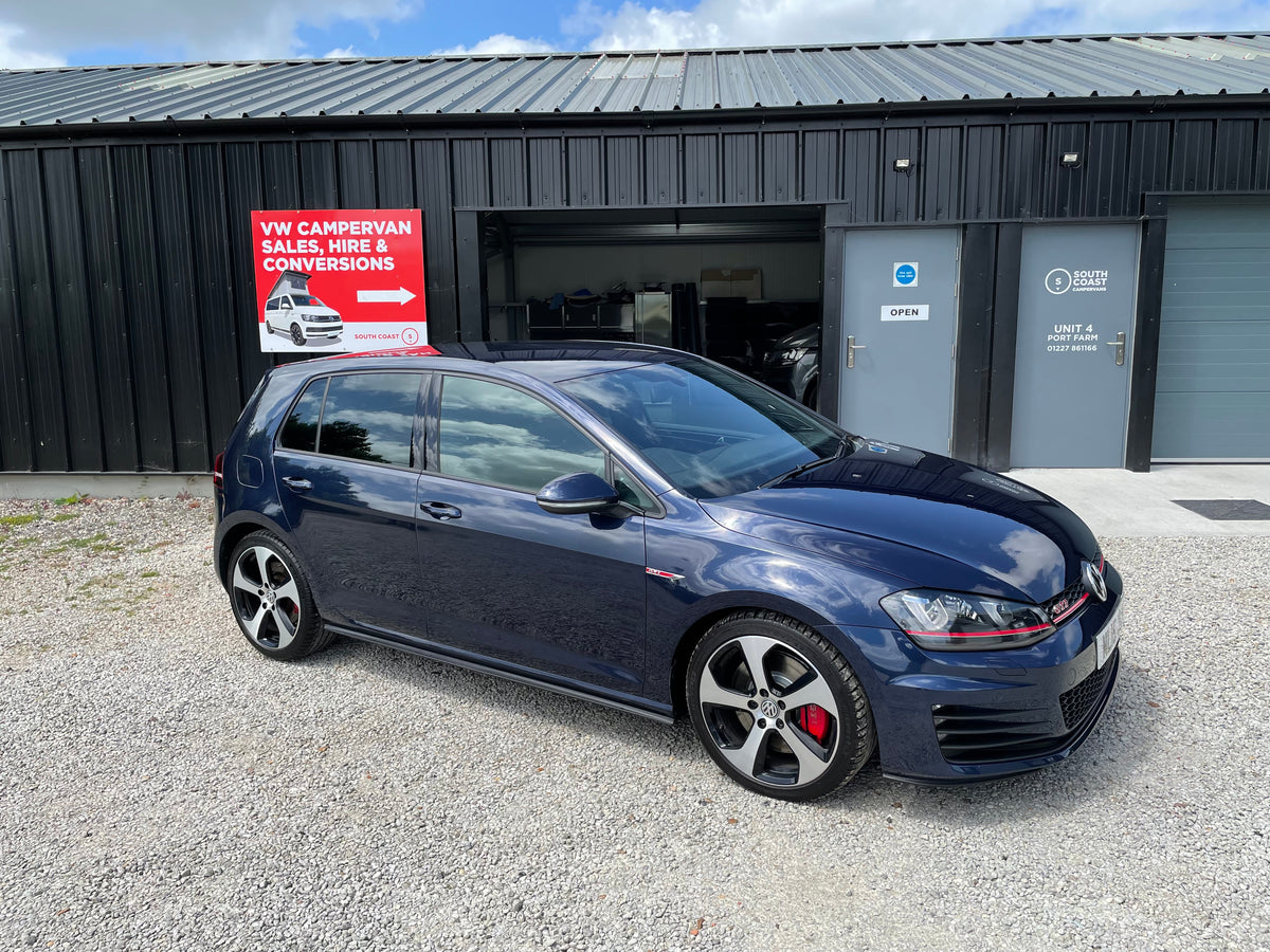 Volkswagen Golf 2.0 TSI BlueMotion Tech GTI (Performance pack)