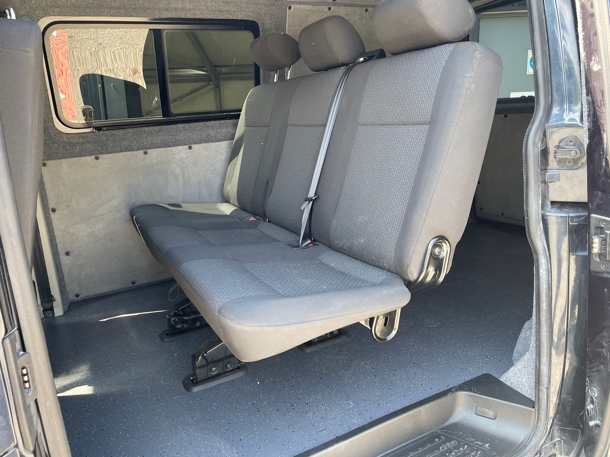 VW Highline T6 Kombi - Starlight Blue (68 plate)