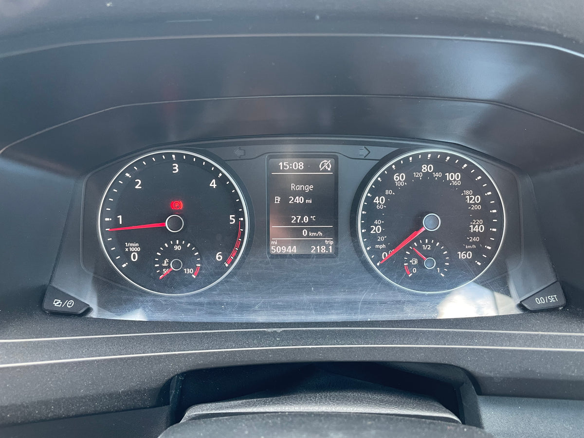 VW Highline T6 Kombi - Starlight Blue (68 plate)