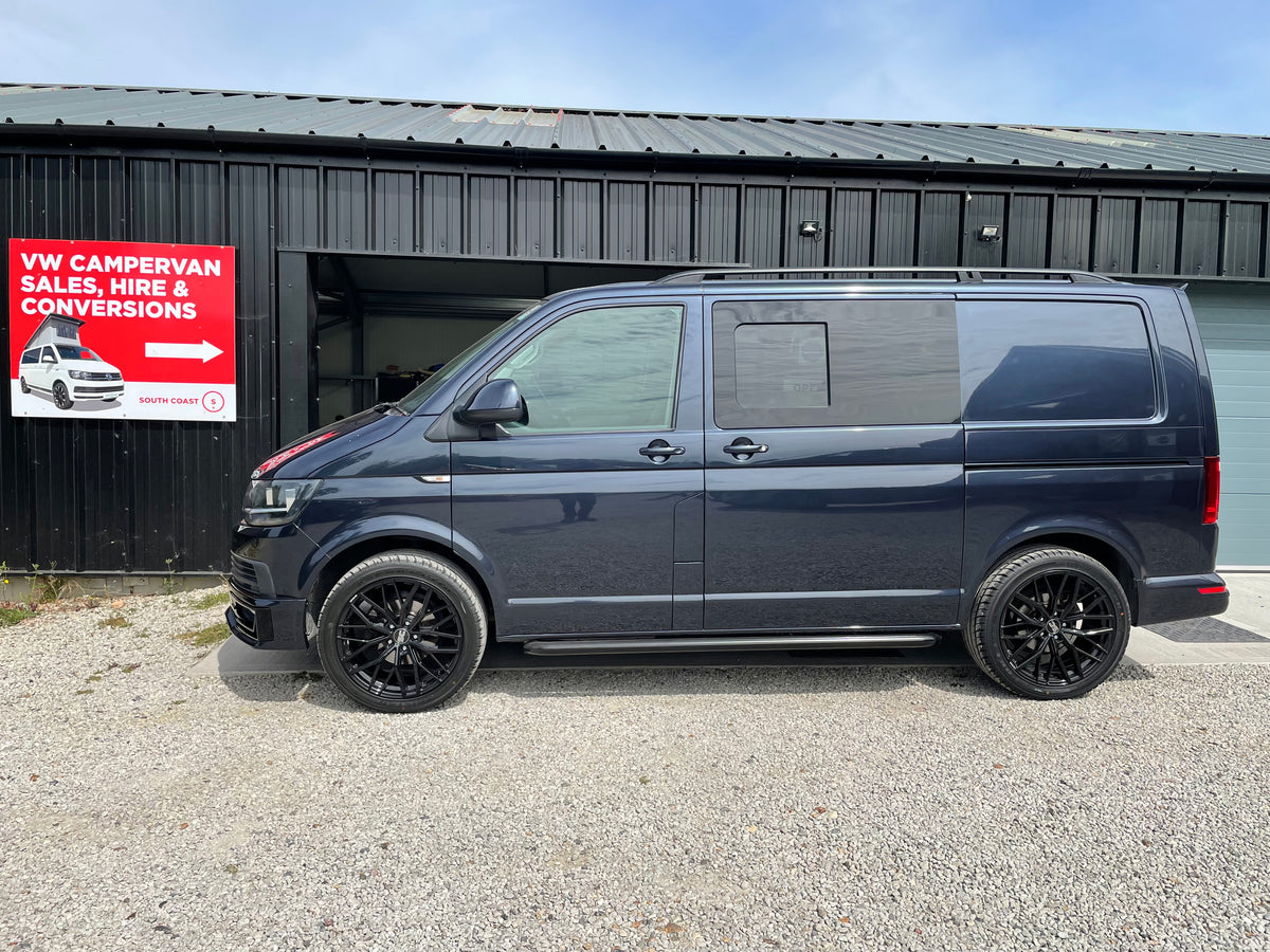 VW Highline T6 Kombi - Starlight Blue (68 plate)