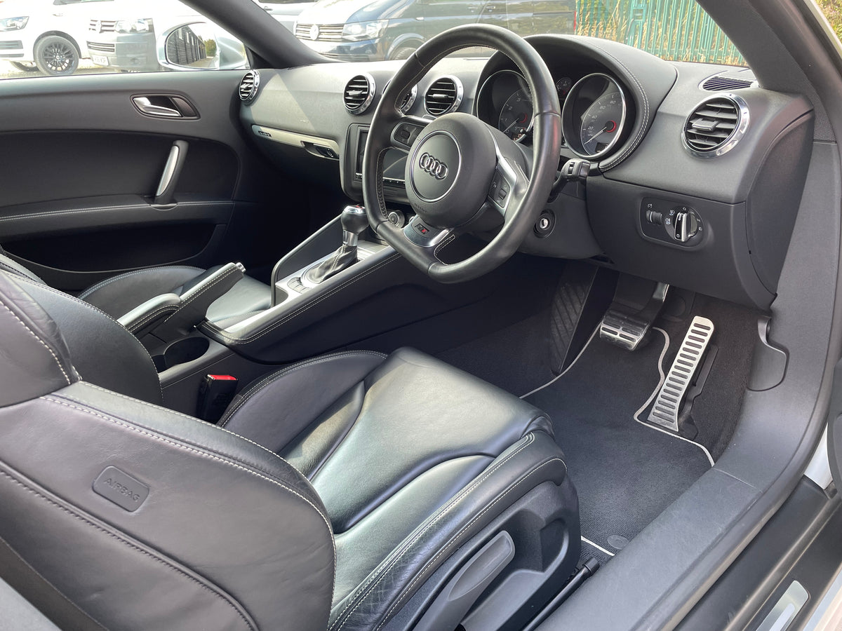 Audi TTS TFSI S Tronic quattro