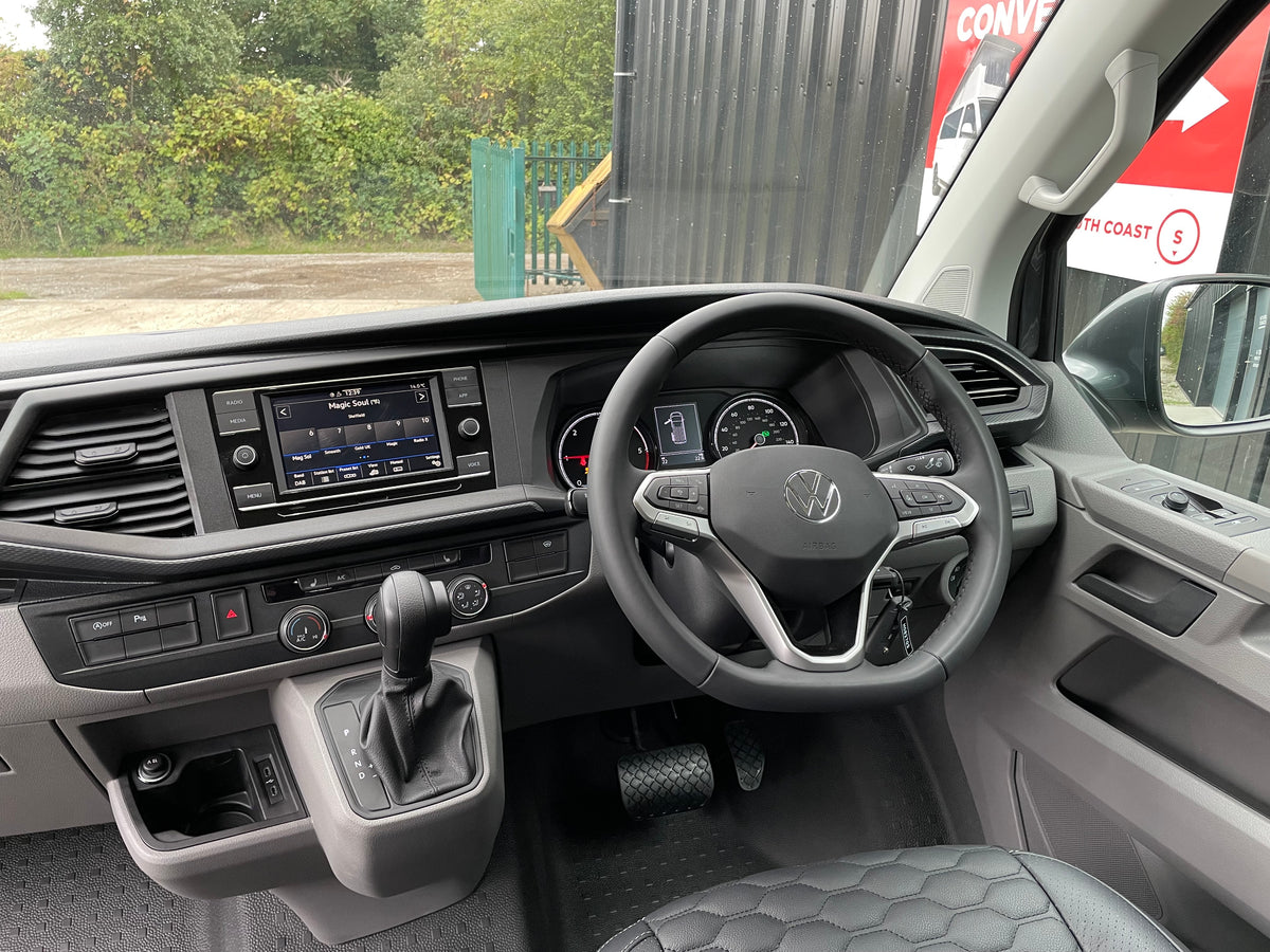 Highline T6.1 Kombi LWB with LV-R front bumper