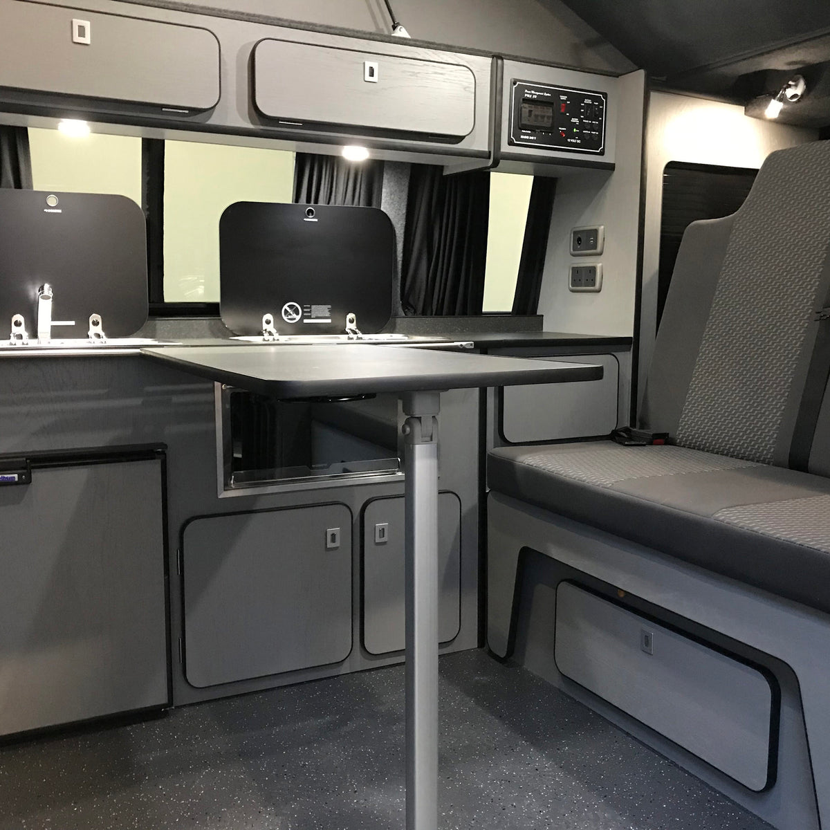 VW Trendline T5 Campervan